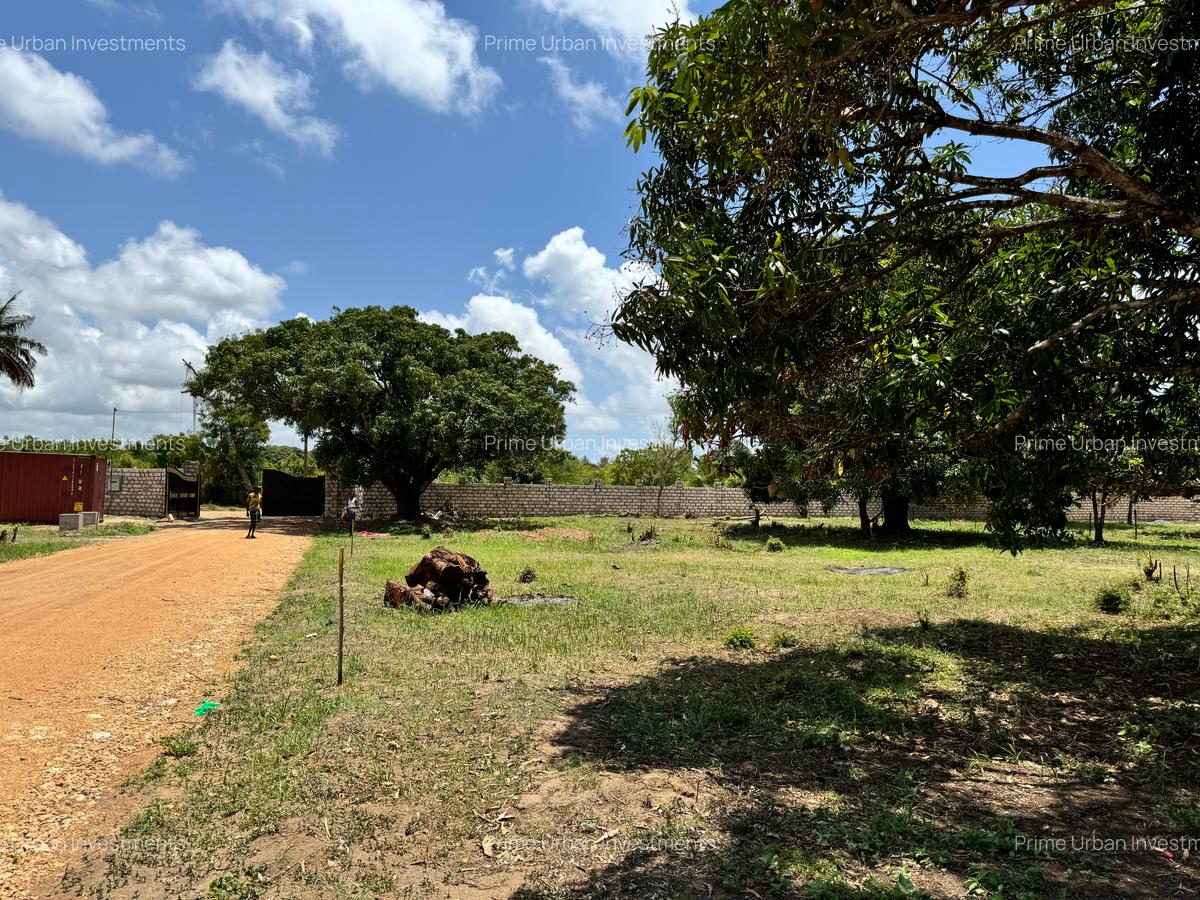 505.86 m² Land in Kikambala - 6