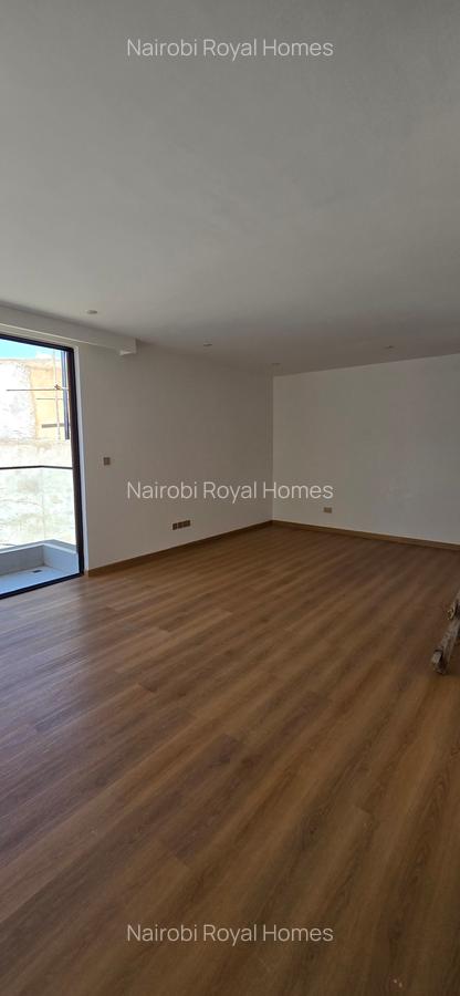 5 Bed Townhouse with En Suite at Lavington Green - 14