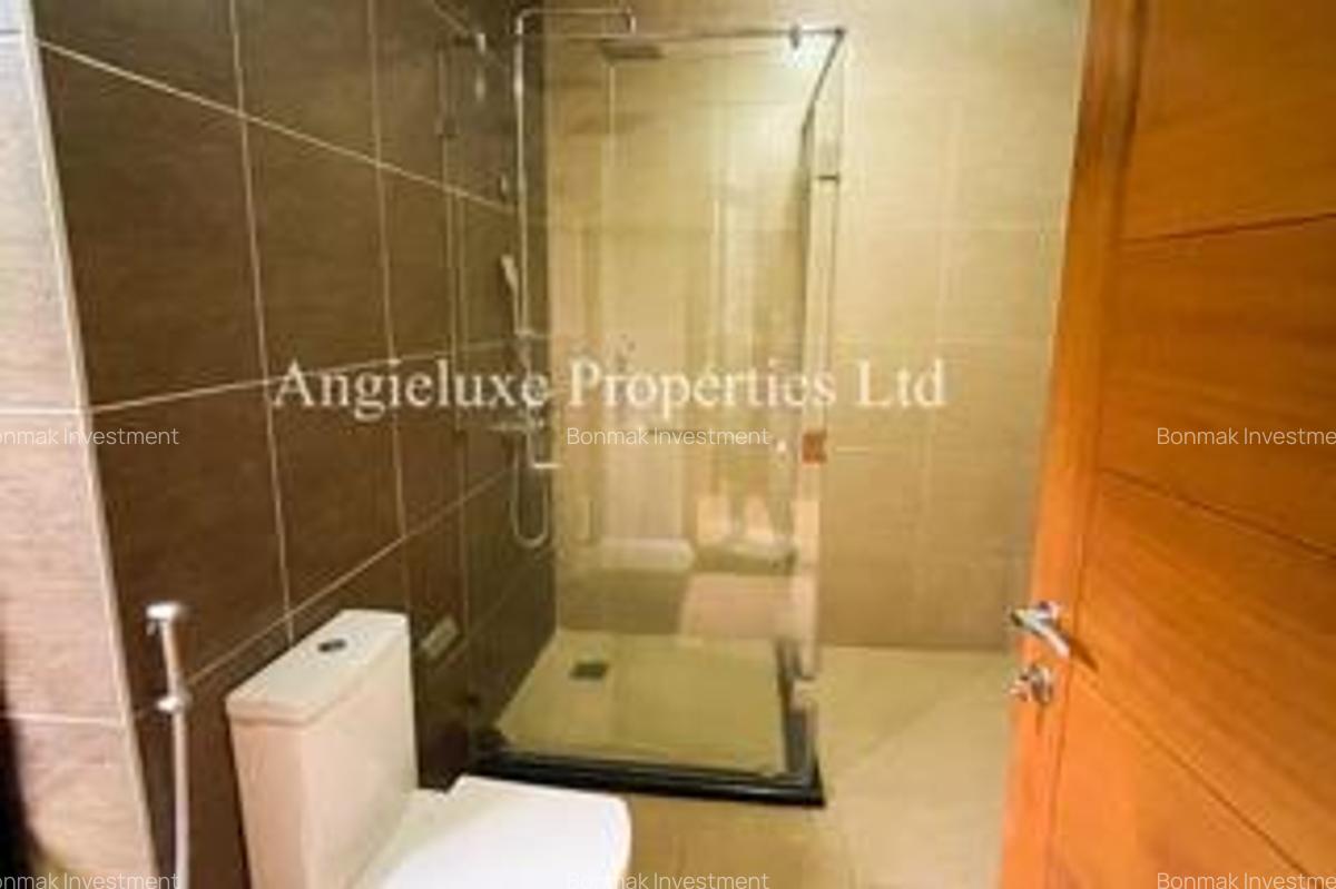 4 Bed Townhouse with En Suite at Runda Mumwe - 14