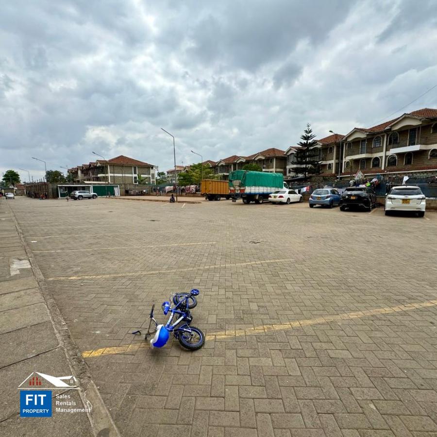 Commercial Property with Fibre Internet in Eastleigh - 3