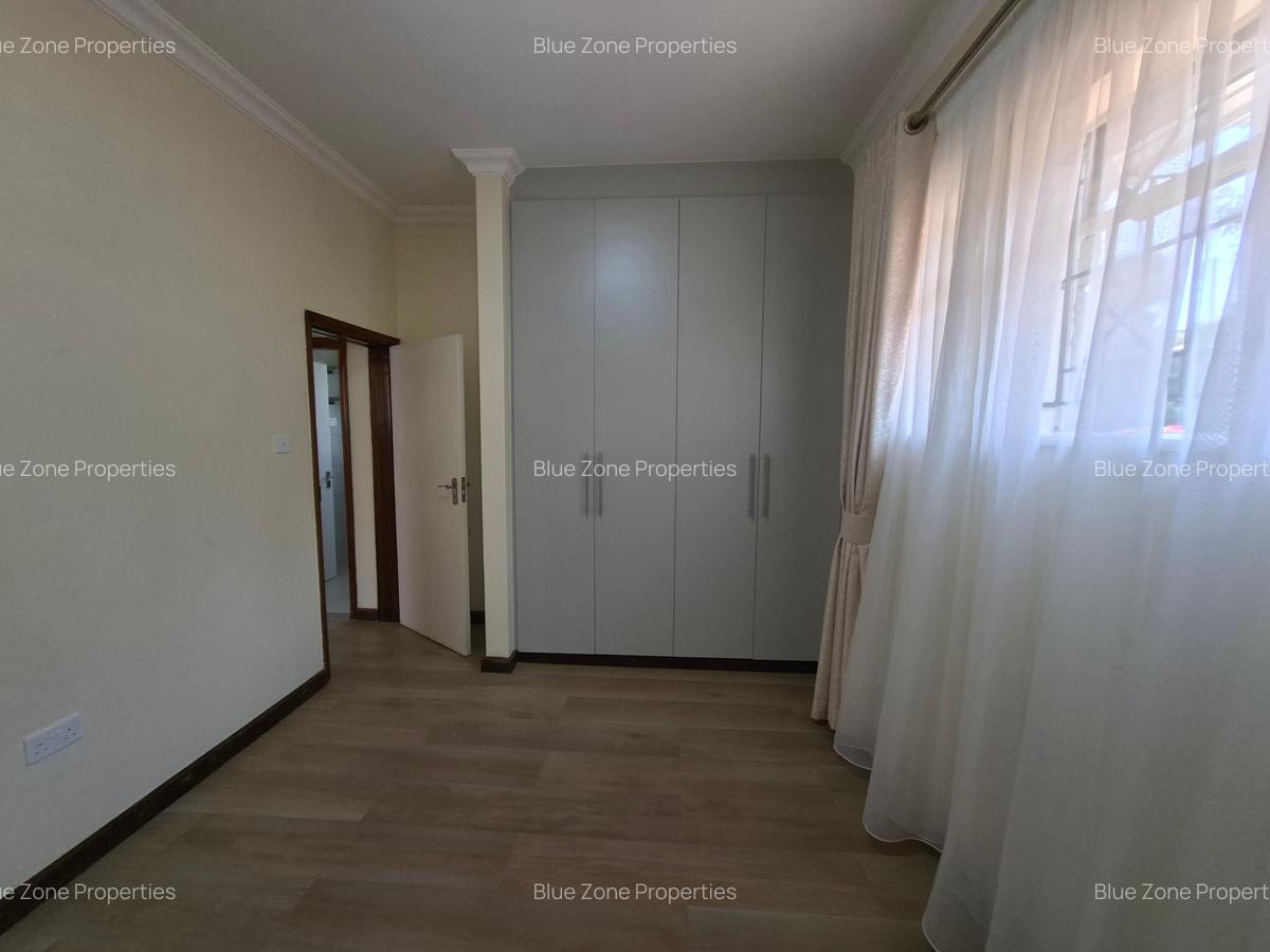 Furnished 2 Bed Apartment with En Suite at Close To Un - 15