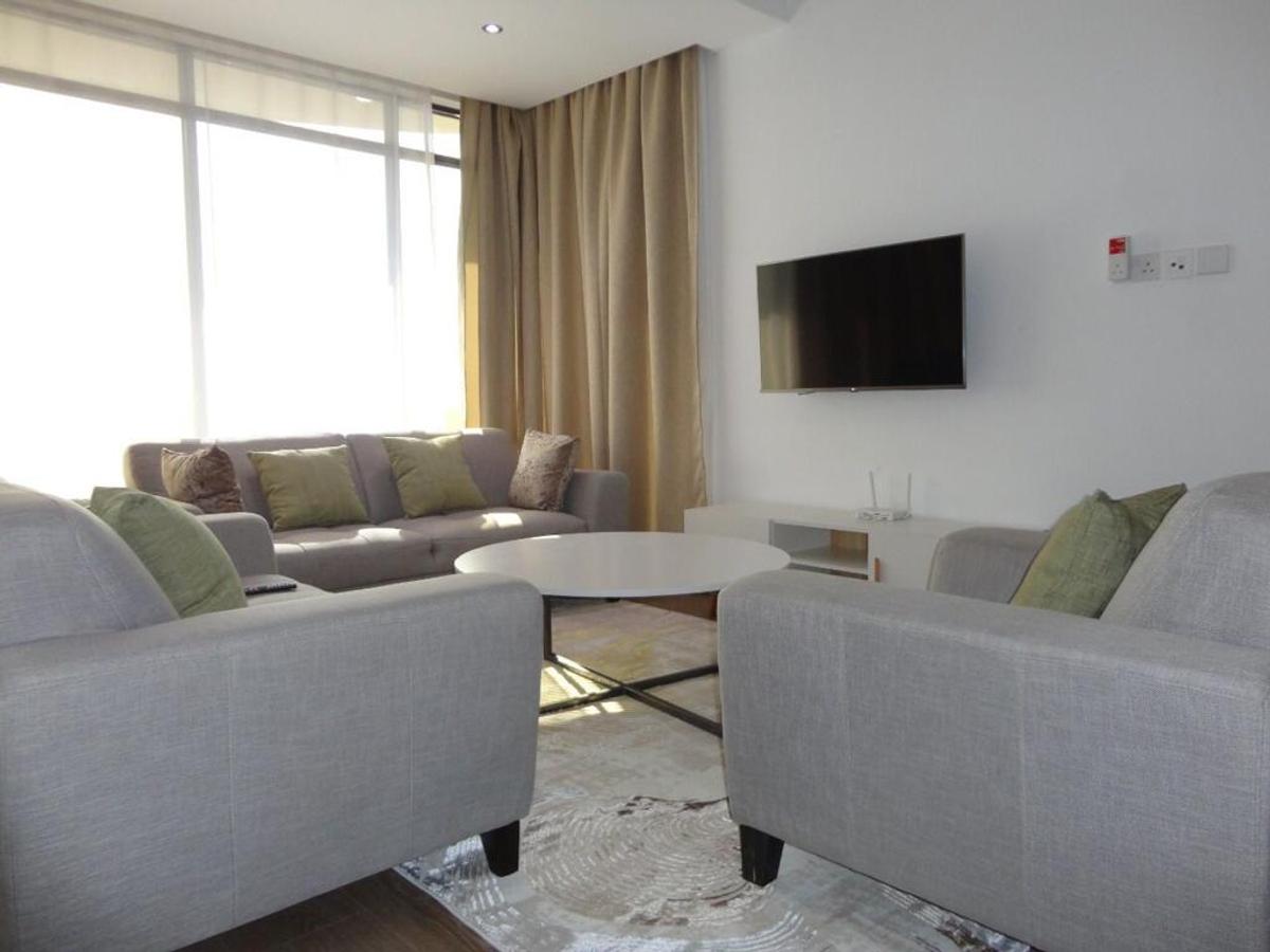 Serviced 2 Bed Apartment with En Suite in Westlands Area - 11