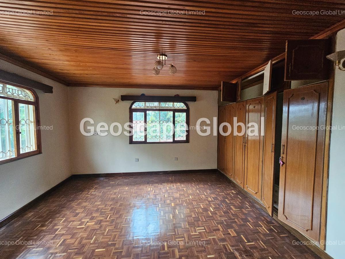 4 Bed House with En Suite in Runda - 5