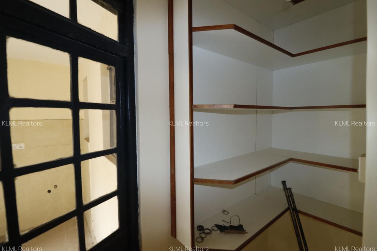 3 Bed Apartment with Swimming Pool at Crystal Rivers - 4