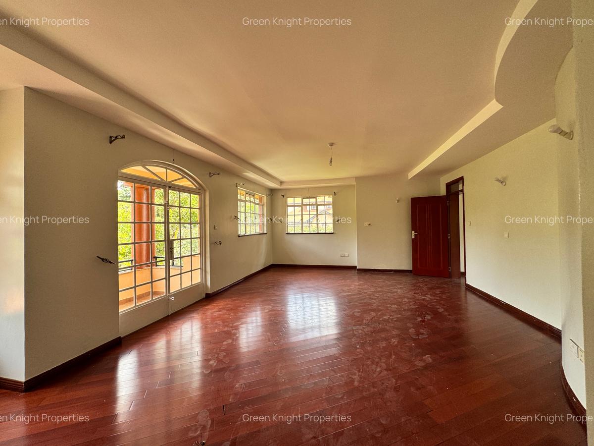 4 Bed House with En Suite in Karen - 3