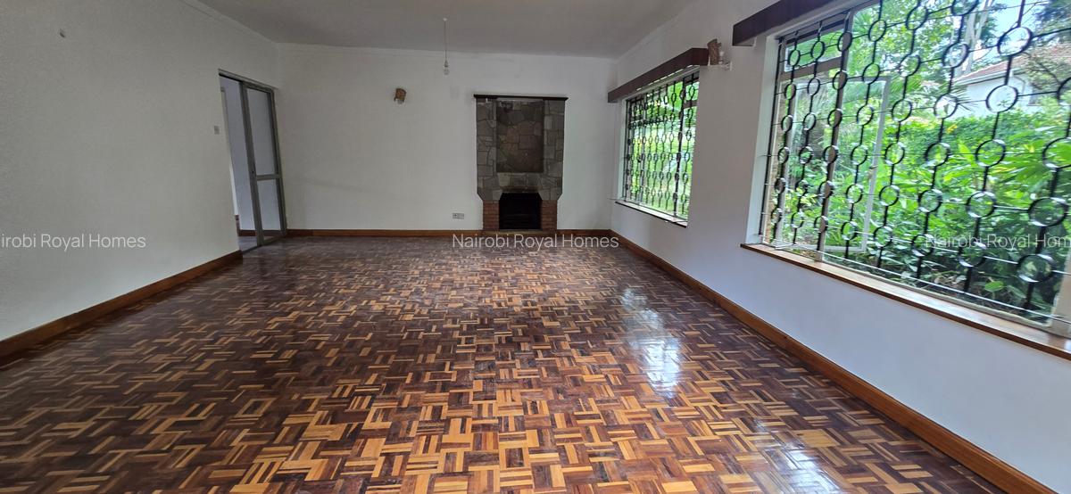 5 Bed Townhouse with En Suite at Lavington Green - 20