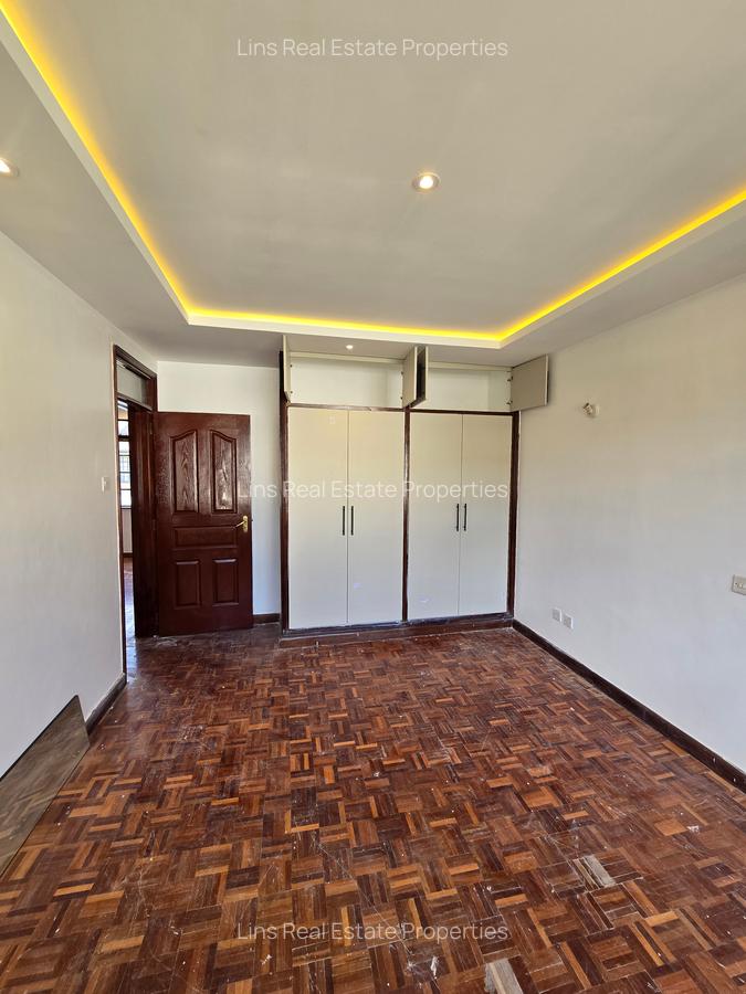 4 Bed Townhouse with En Suite in Lavington - 8