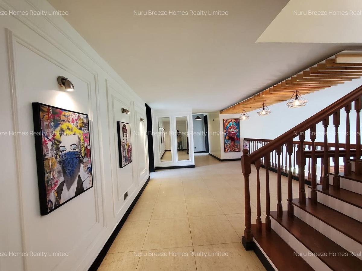 5 Bed Townhouse with En Suite in Karen - 2