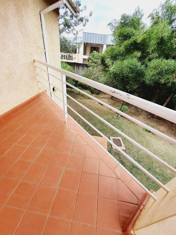 3 Bed House with En Suite at Runda - 3