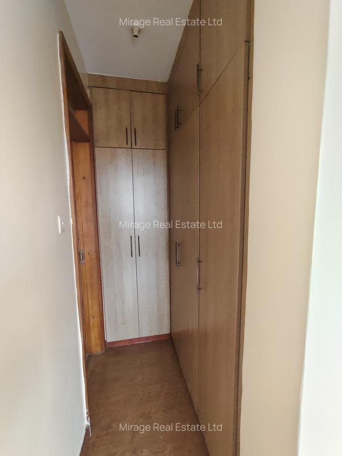 3 Bed Apartment with En Suite in Riverside - 15