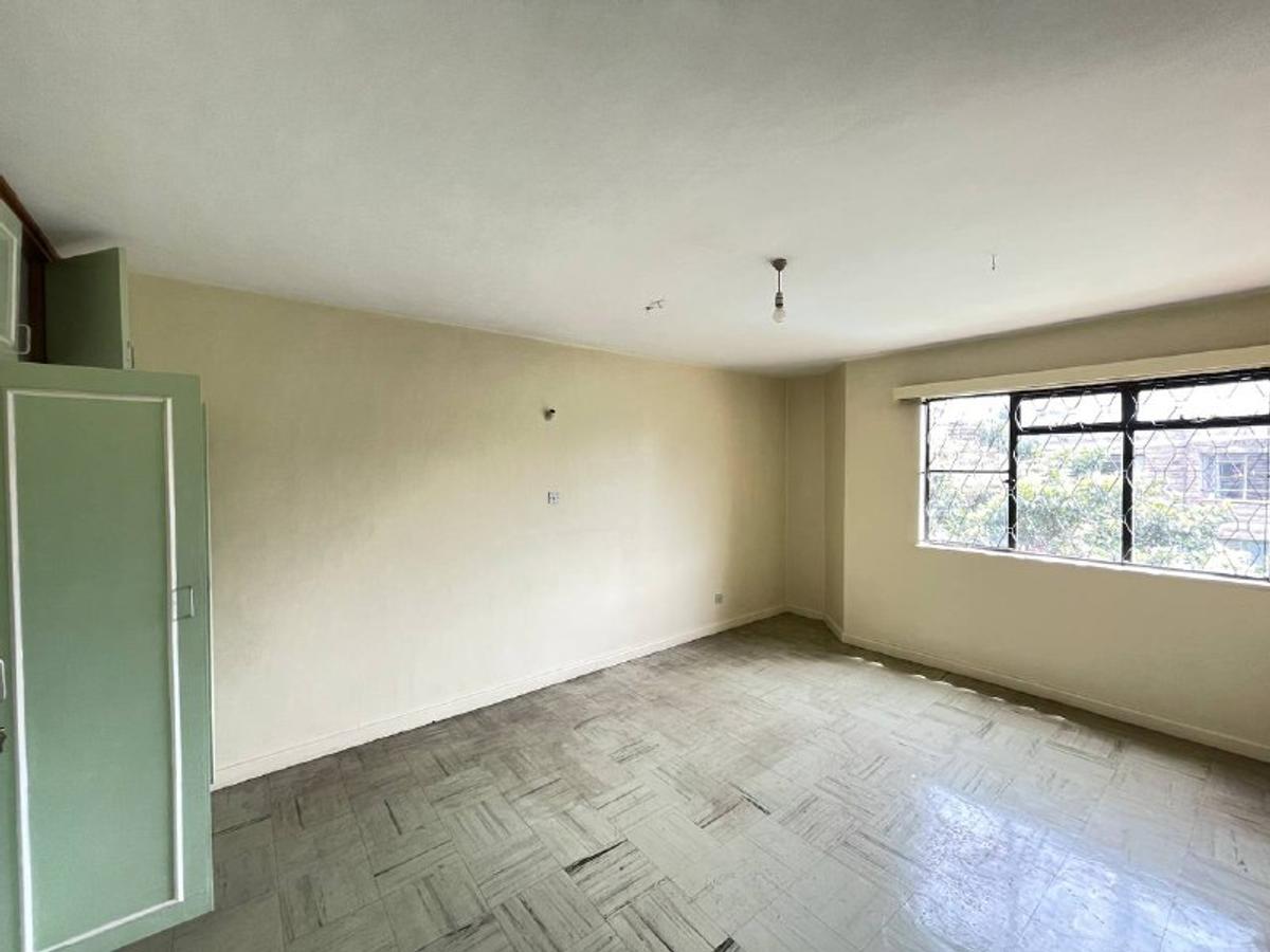 3 Bed Apartment with En Suite in Kilimani - 5