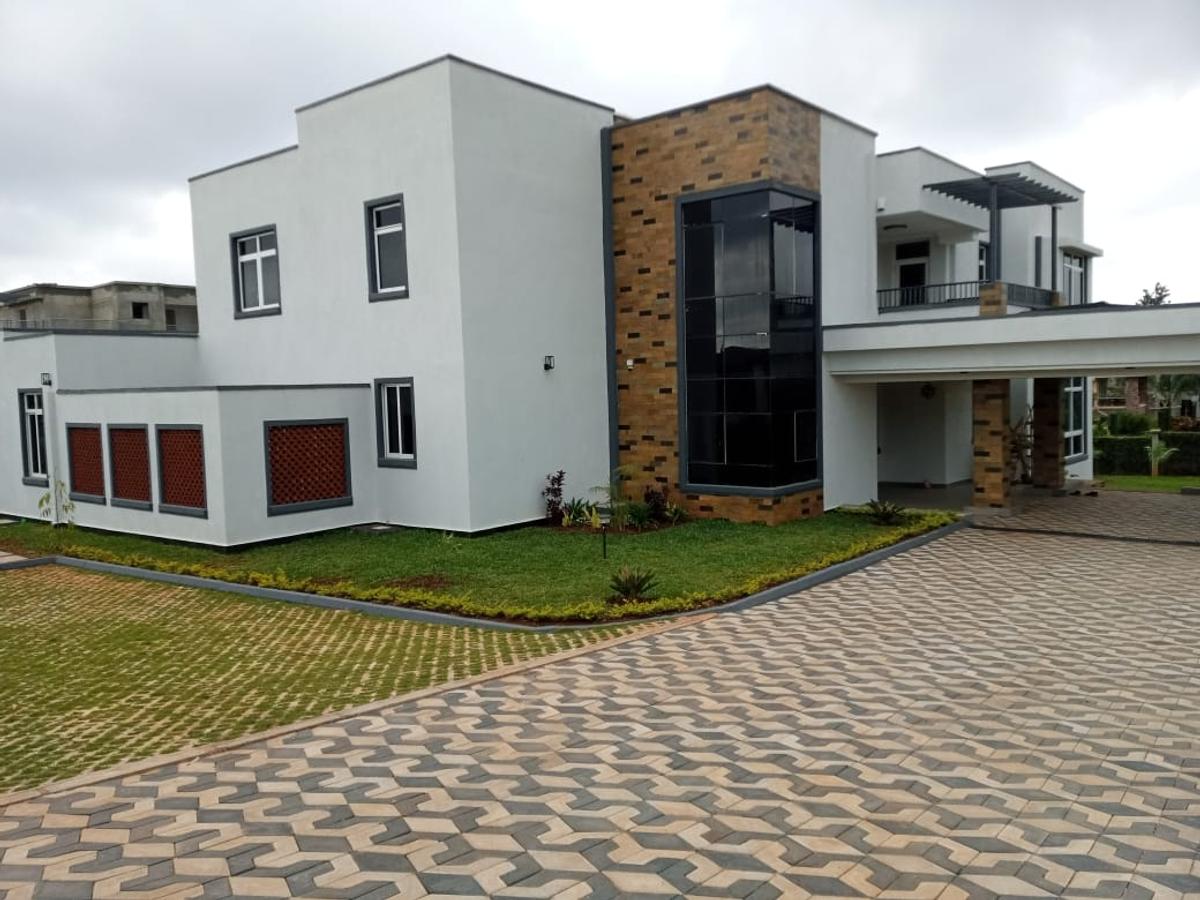 4 Bed Townhouse with En Suite in Tatu City