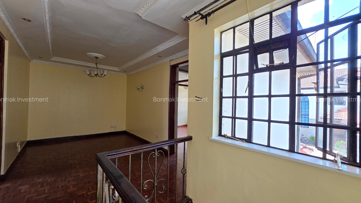 4 Bed Townhouse with En Suite at Karbaserian Avanue - 9