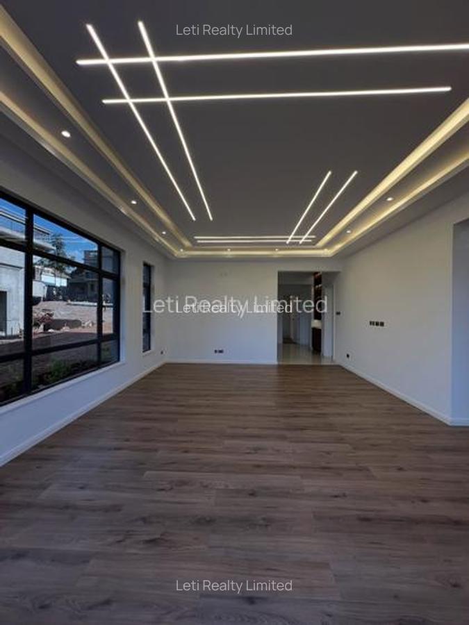 5 Bed Villa with En Suite in Lavington - 5