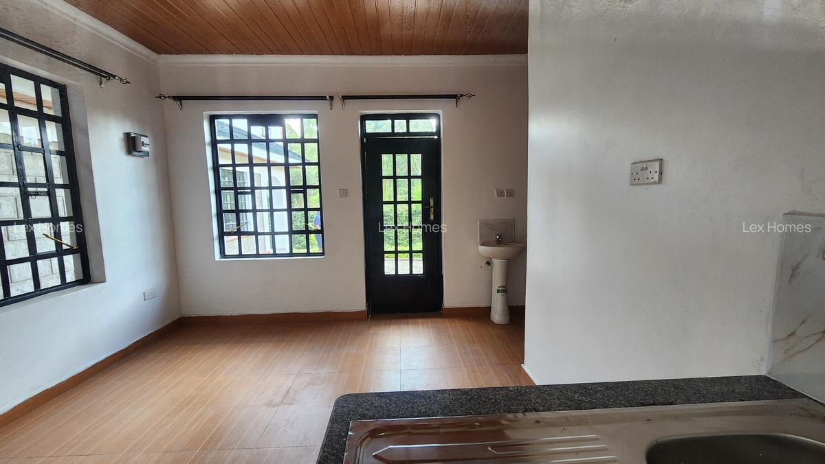 3 Bed House with En Suite at Rimpa - 4