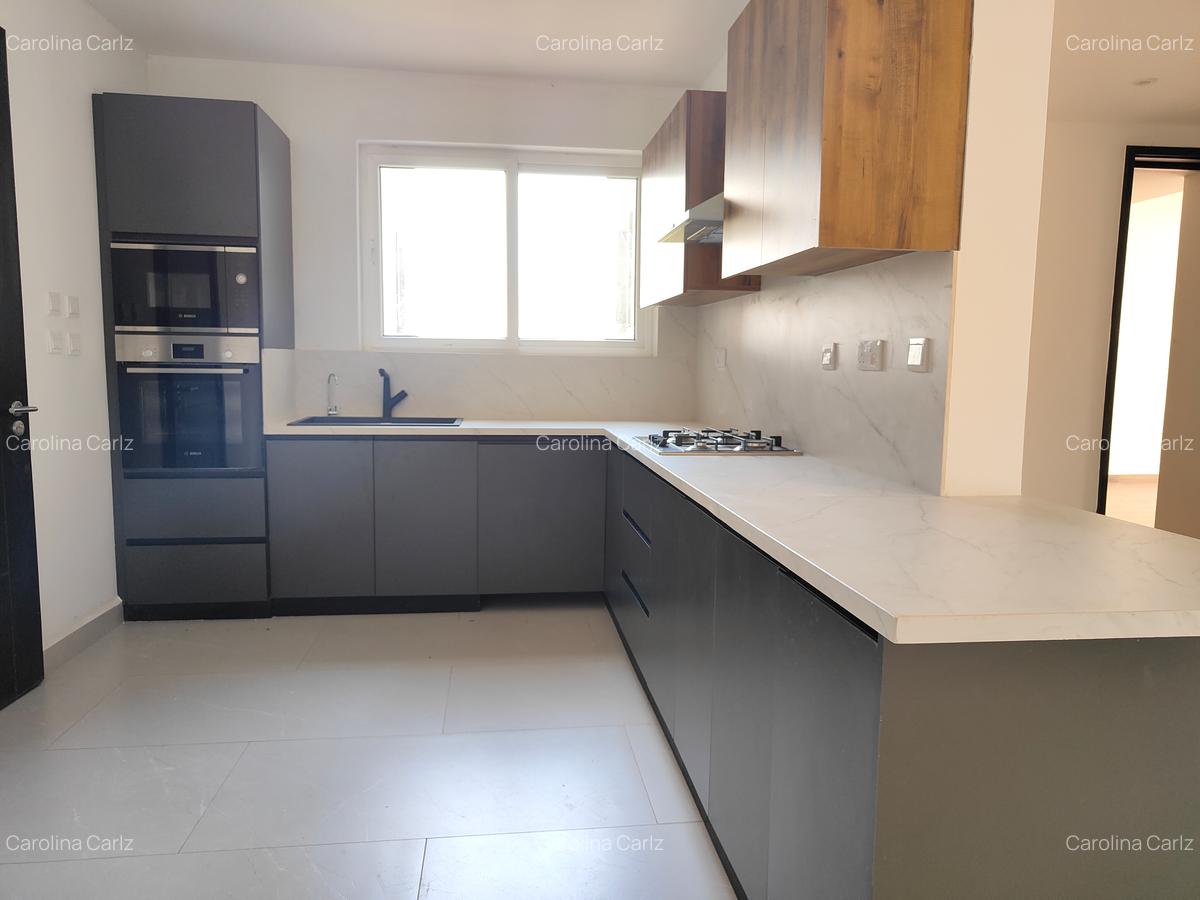 2 Bed Apartment with En Suite at General Mathenge Rd Off Peponi Road - 5