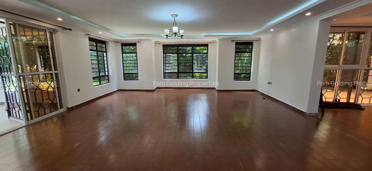 4 Bed House at Ridgeways Road - 13