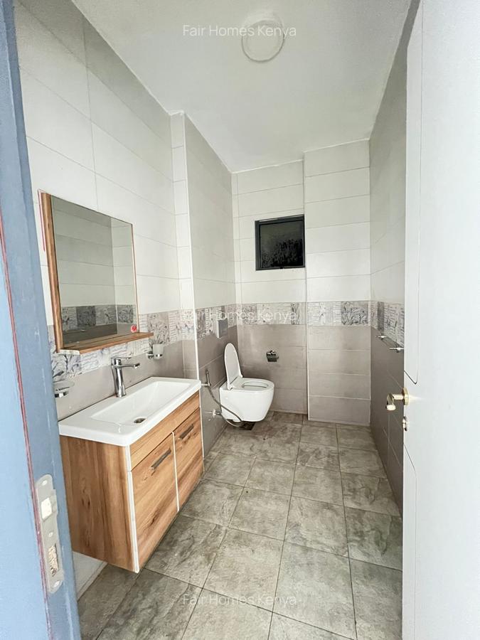 2 Bed Apartment with En Suite at Mwingi Road - 5
