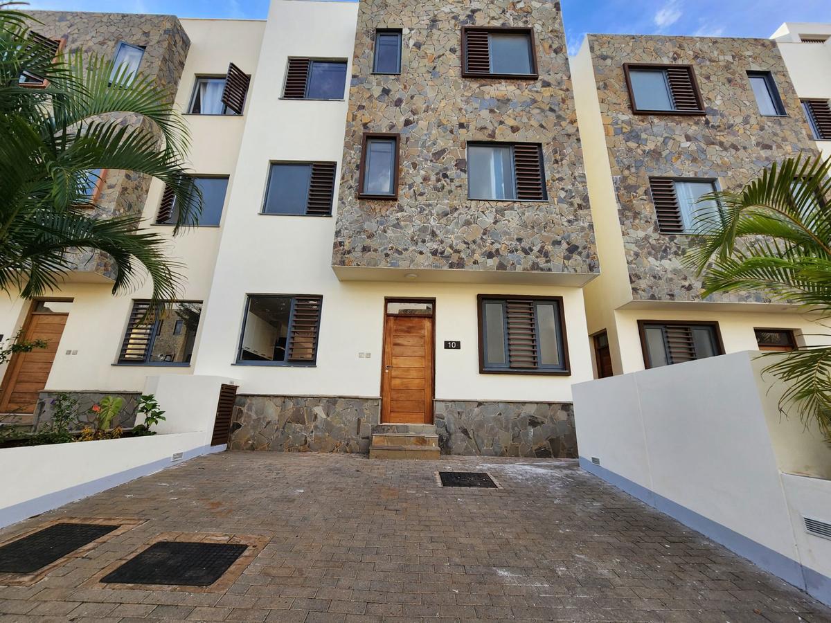 4 Bed Townhouse with En Suite in Thika Road - 1