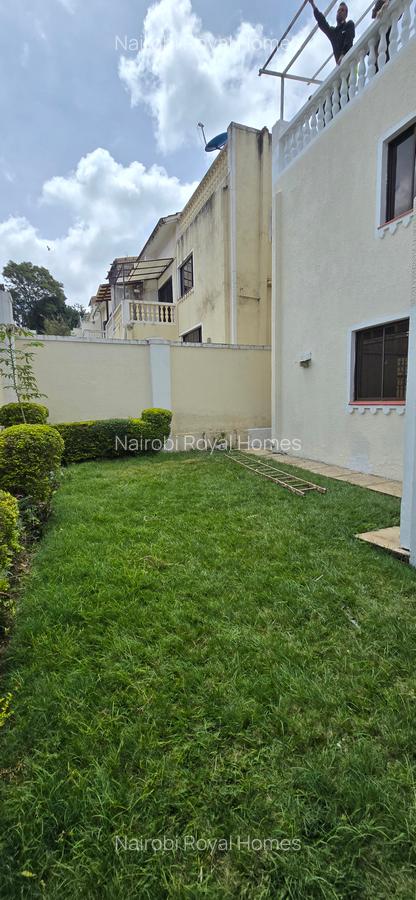 4 Bed Townhouse with En Suite at Lavington Green - 3