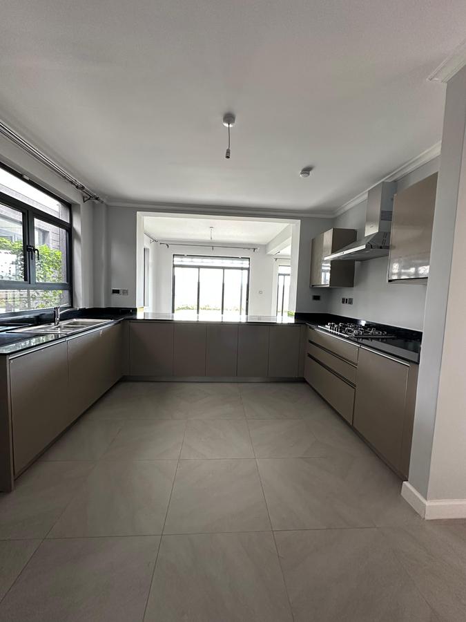 4 Bed Villa with En Suite at Off Kiambu Rd - 3