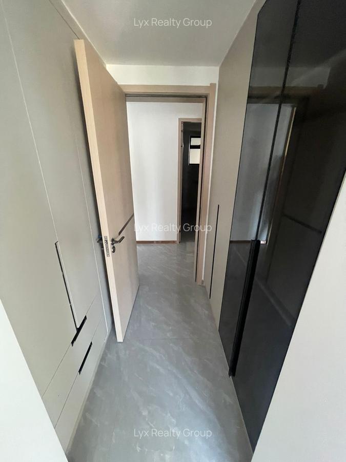 2 Bed Apartment with En Suite in Riverside - 11