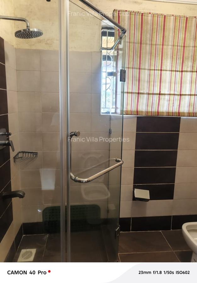 5 Bed House with En Suite at Runda - 10