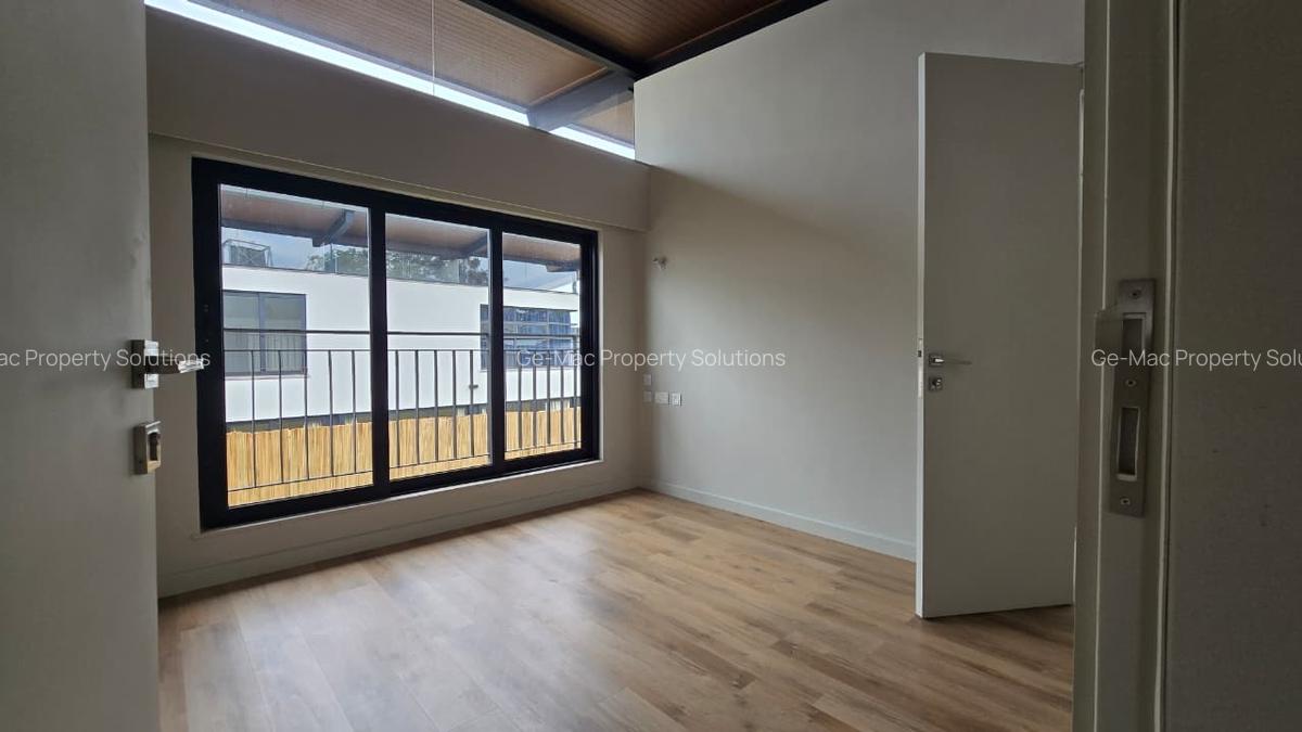 4 Bed Villa with En Suite in Runda - 4