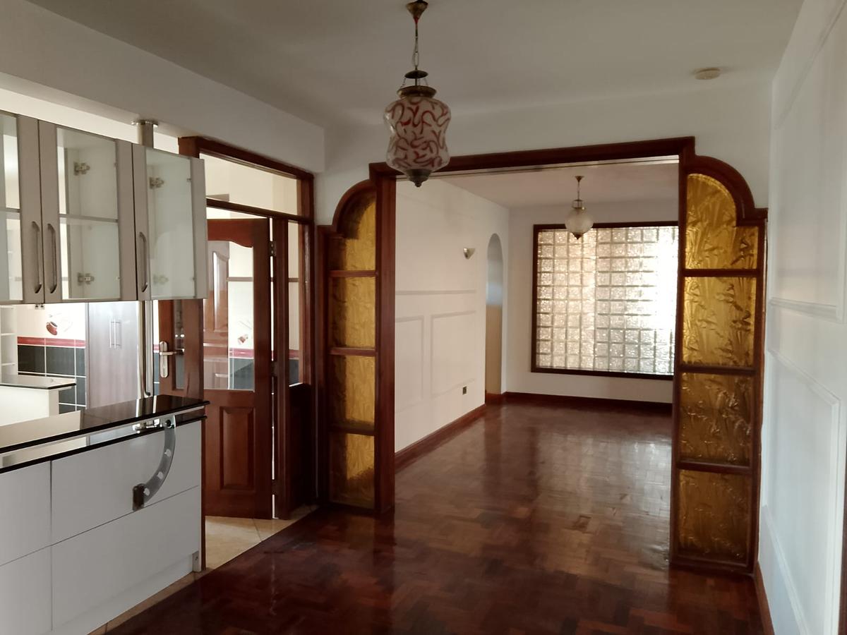 4 Bed Apartment with En Suite at Upperhill. - 5