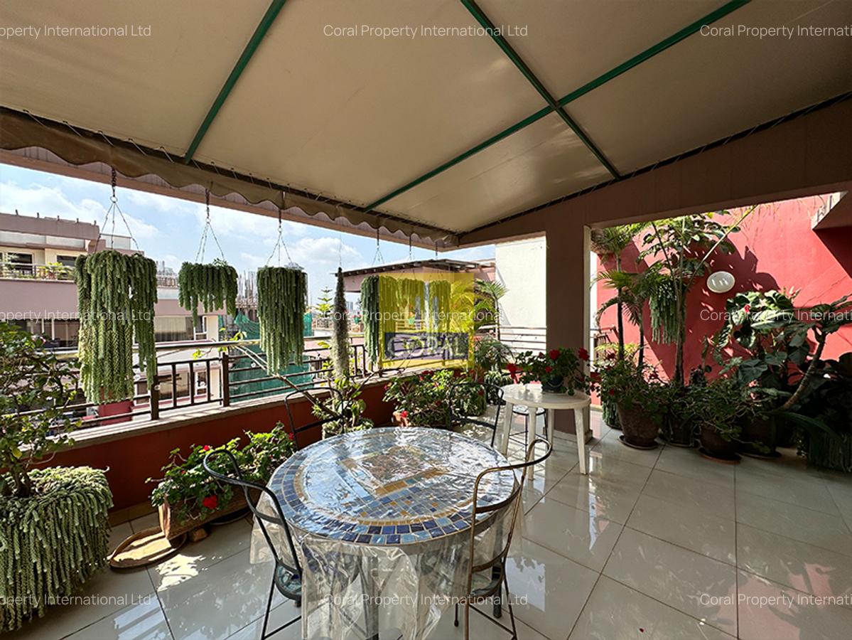 4 Bed Apartment in Parklands - 11