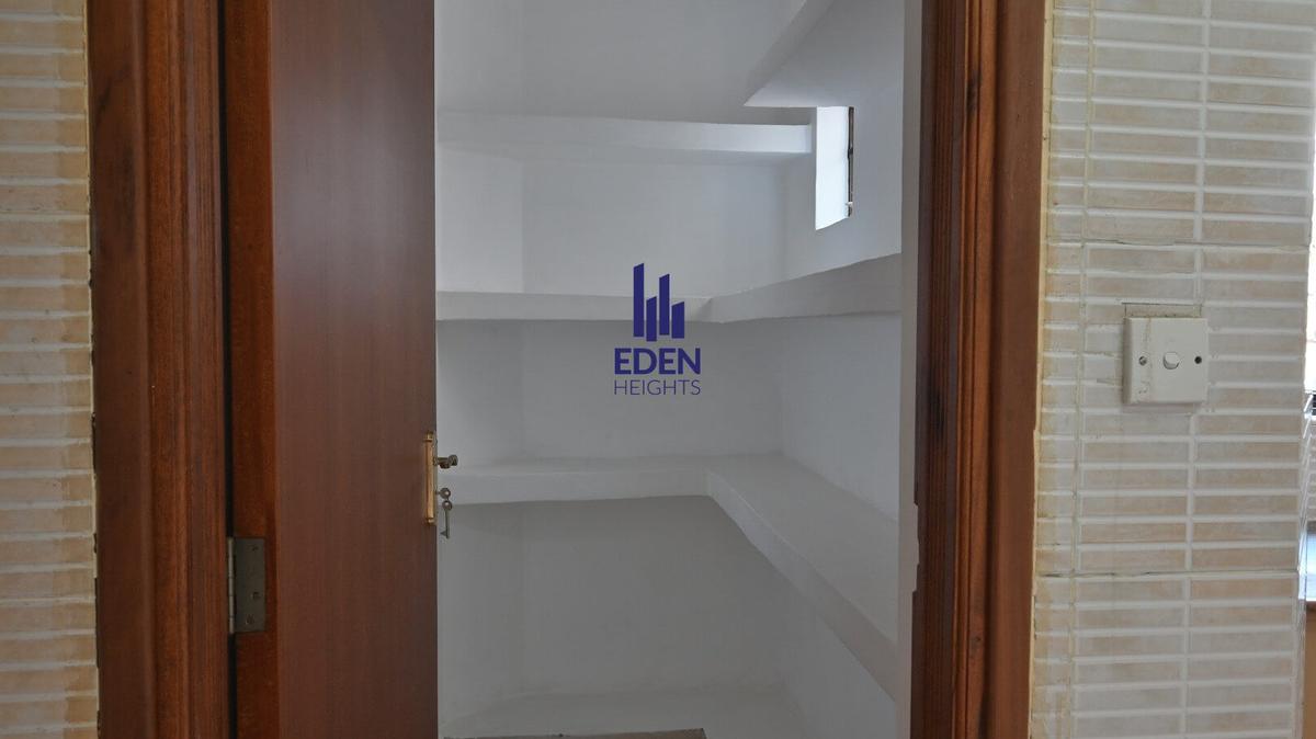 3 Bed Apartment with En Suite in Rhapta Road - 15