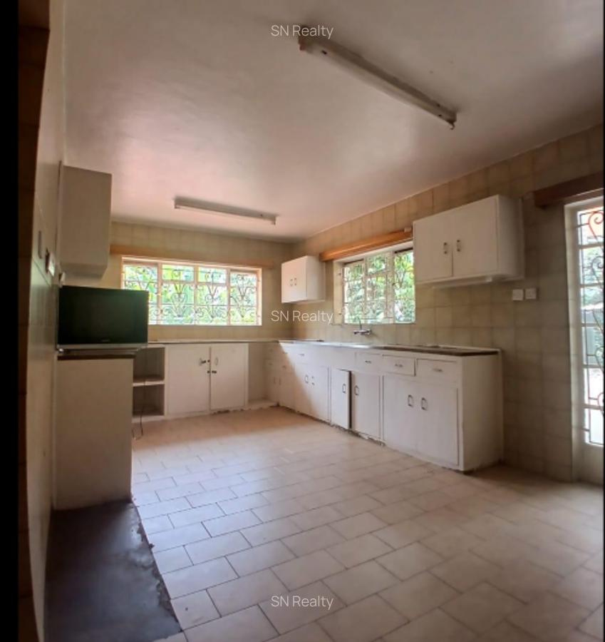 5 Bed Villa with En Suite at Mandera Road - 7