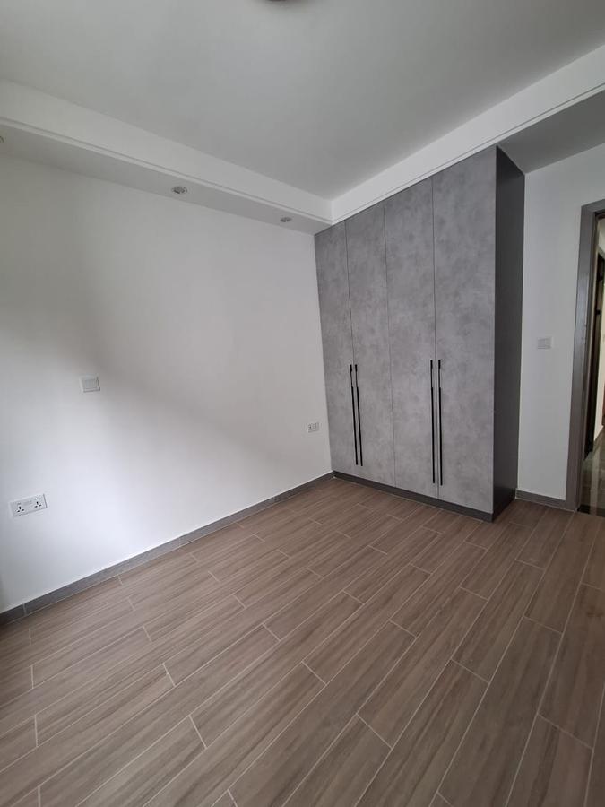 2 Bed Apartment with En Suite at Riverside Drive - 8