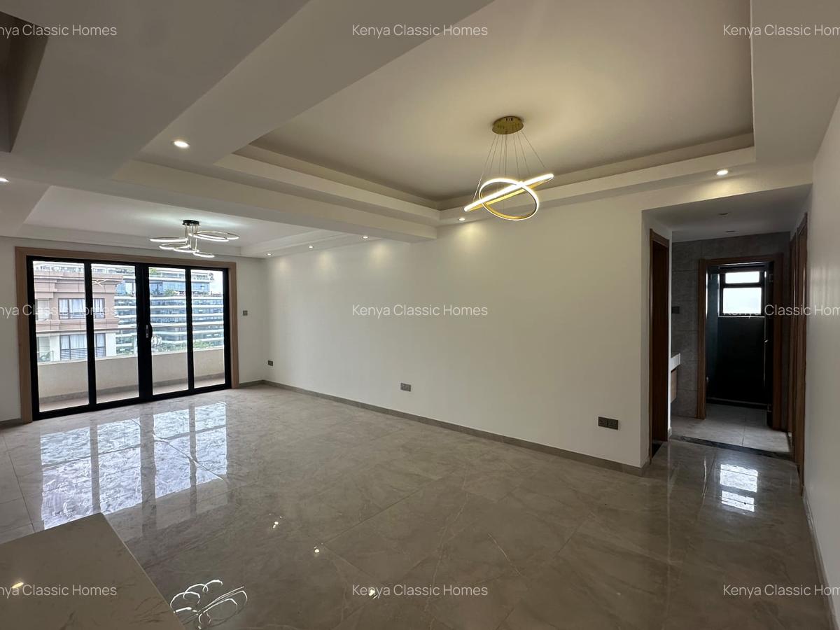 3 Bed Apartment with En Suite at Riverside - 3