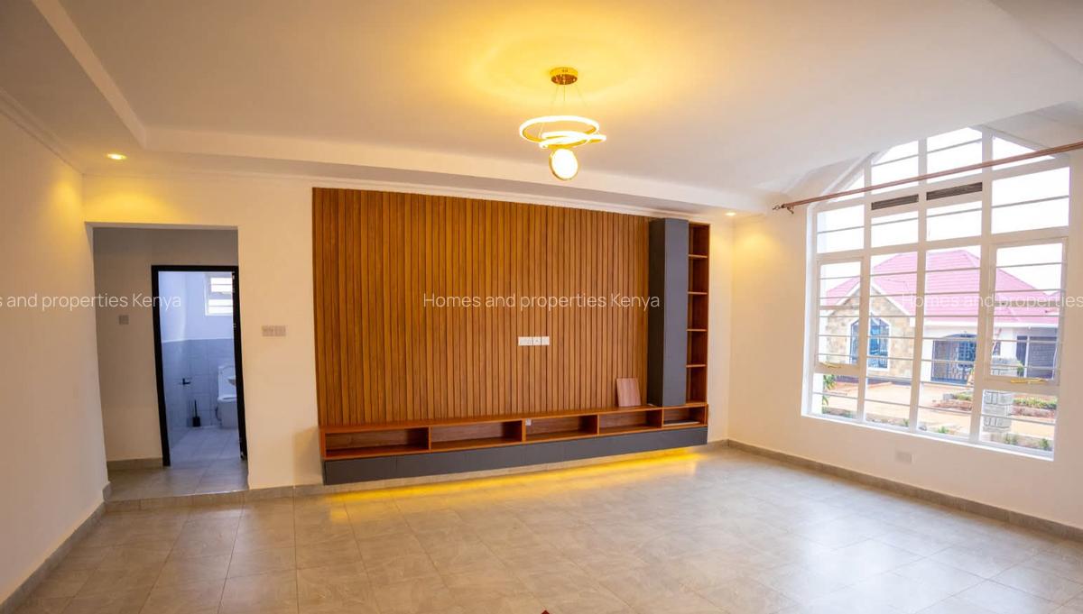 4 Bed House with En Suite in Kenyatta Road - 5