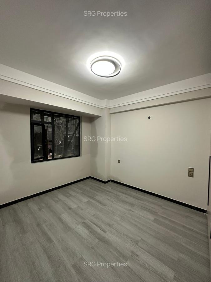 4 Bed Apartment with En Suite in Kilimani - 11