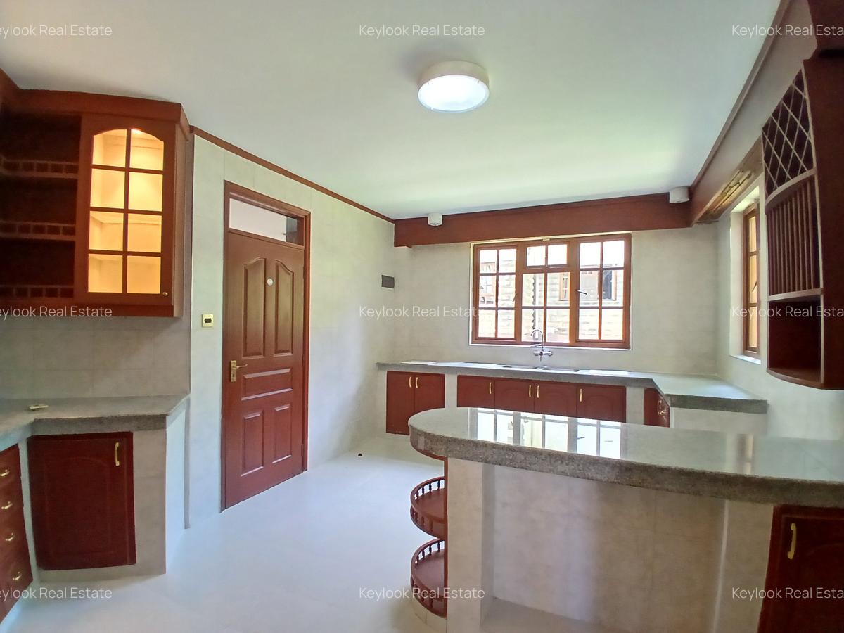 4 Bed Townhouse with En Suite at Lavington Green - 20