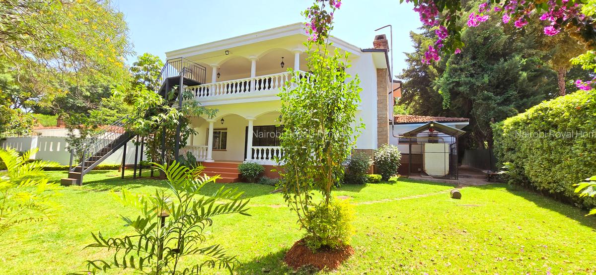 Commercial Property with Service Charge Included at Un Crescent - 8