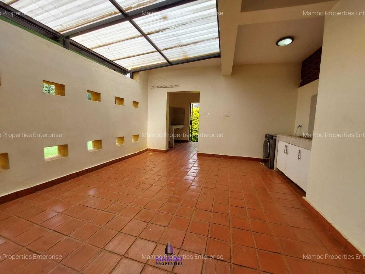 4 Bed Villa with En Suite at Mumwe - 7