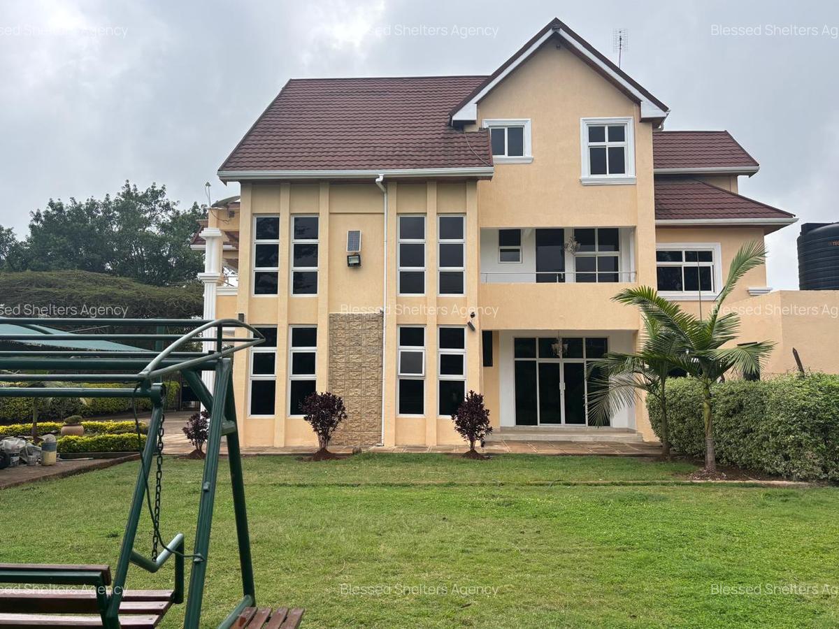 5 Bed Townhouse with En Suite in Ridgeways - 17