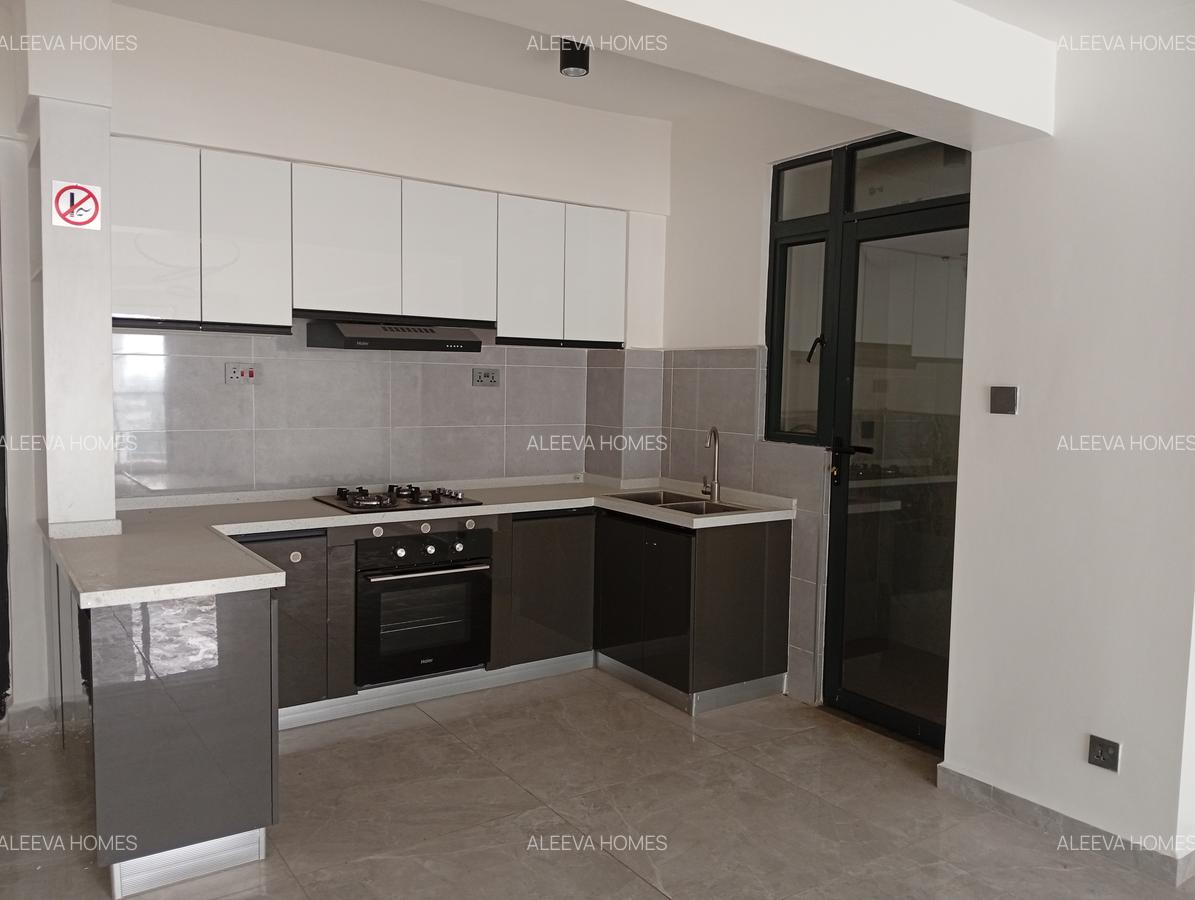 2 Bed Apartment with En Suite in Lavington - 9