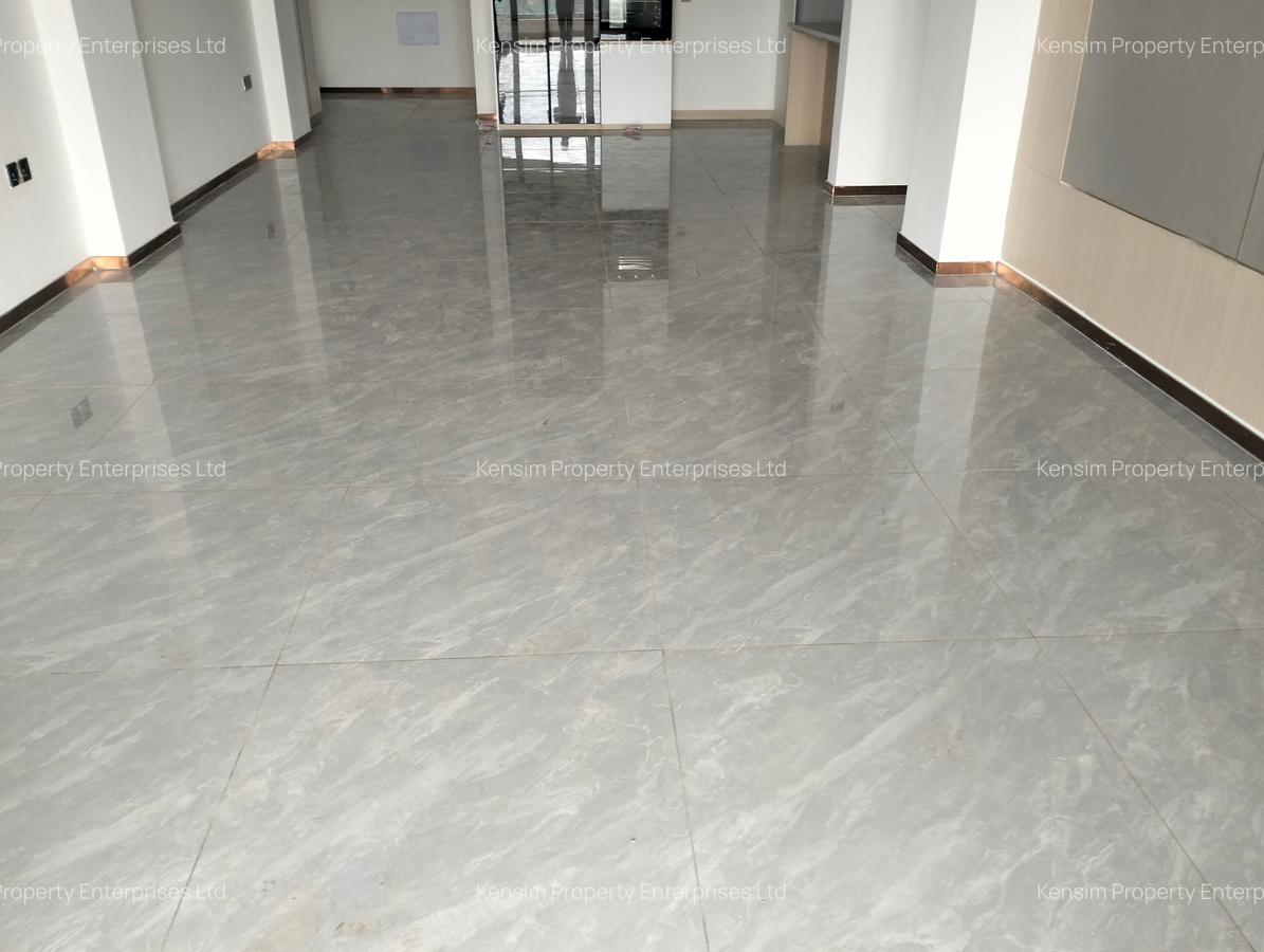 3 Bed Apartment with En Suite in Riverside - 7