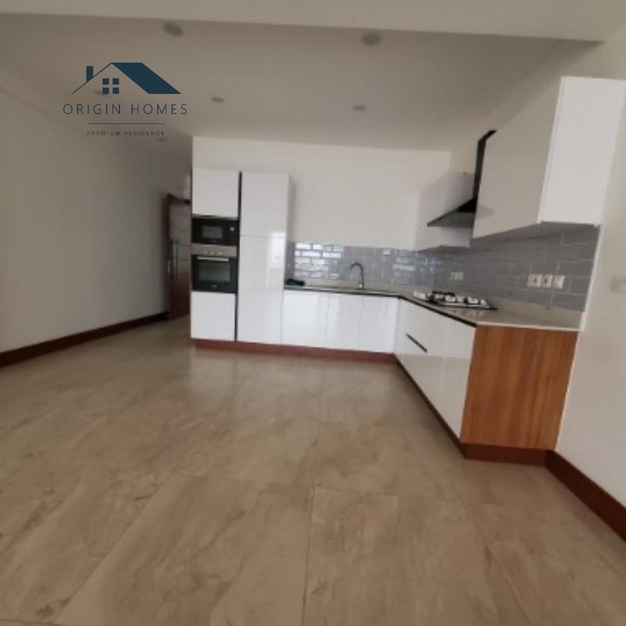 3 Bed Apartment with En Suite at Parklands - 17