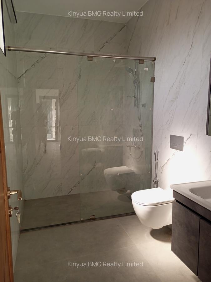 3 Bed Apartment with En Suite at Links Road - 8