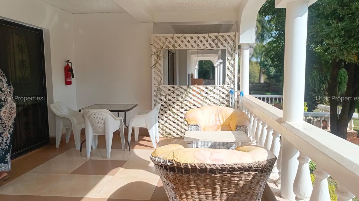 2 Bed House with En Suite in Nyari - 11