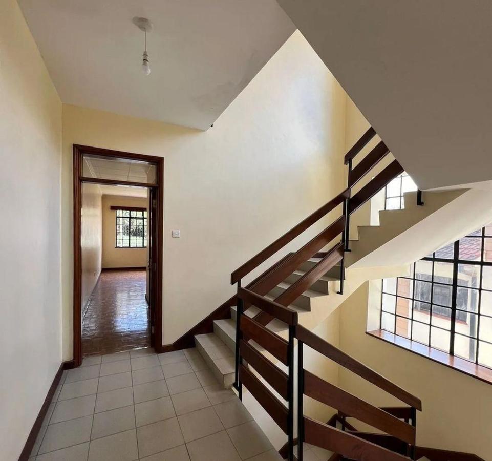 4 Bed Townhouse with En Suite in Lavington - 4