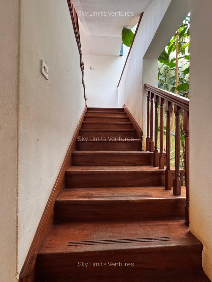 4 Bed Townhouse with En Suite in Kilimani - 13