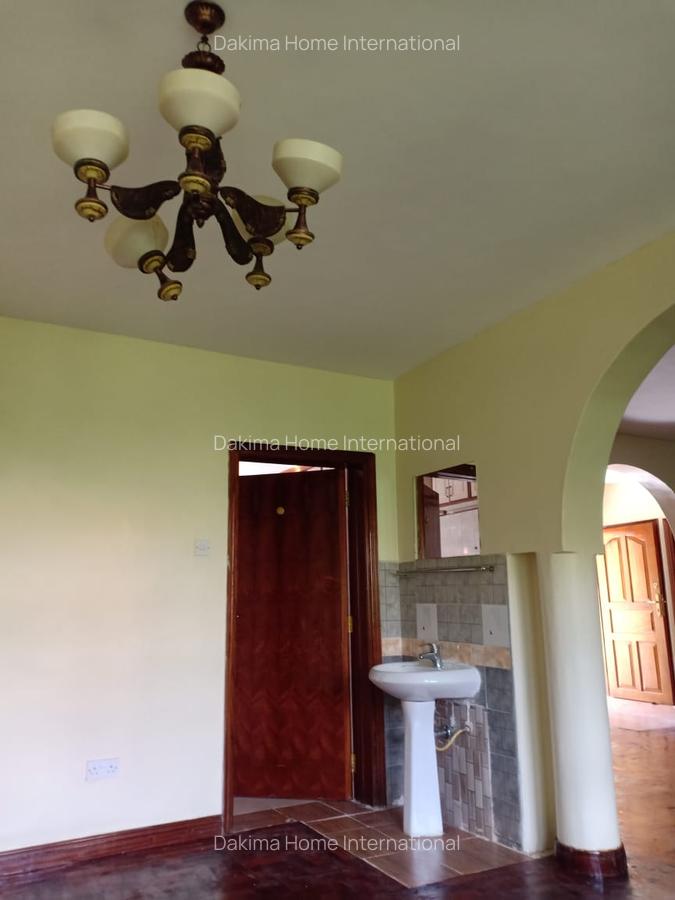5 Bed House with En Suite in Kitisuru - 12
