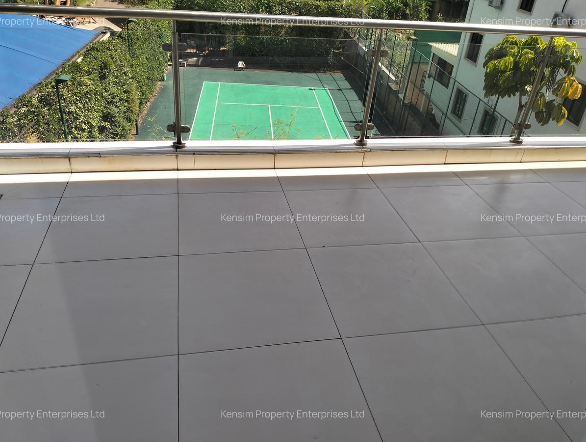 4 Bed Townhouse with En Suite in Spring Valley - 16