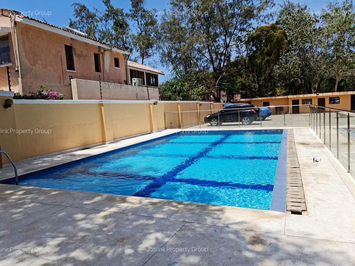 3 Bed Apartment with En Suite at Mt Kenya - 2